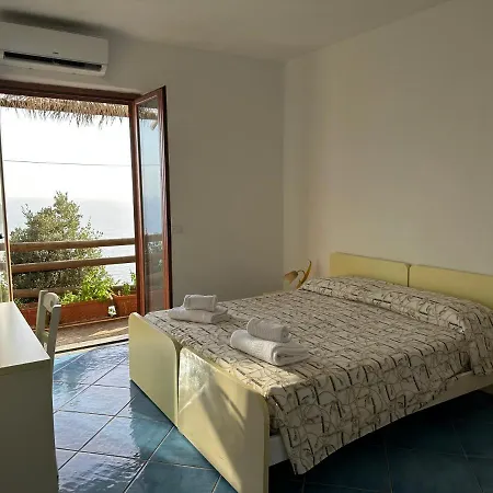 Paradise 3*