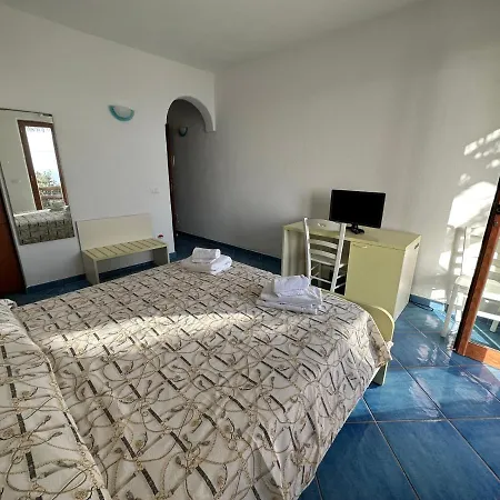 Paradise Pensjonat 3*
